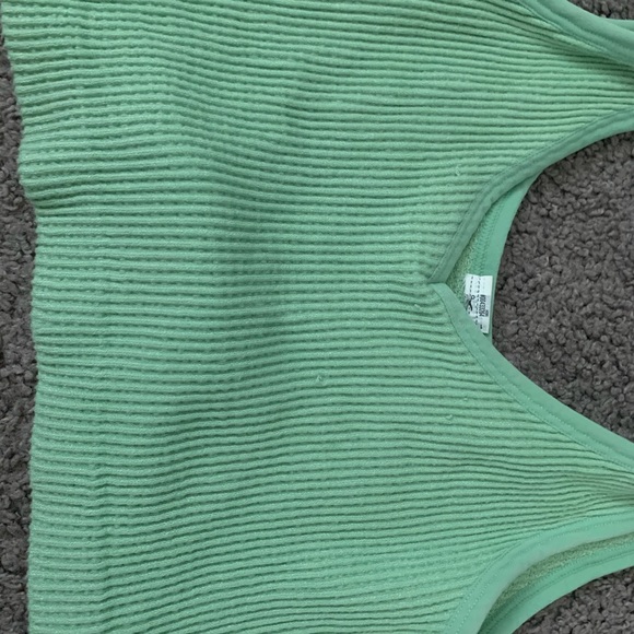 emerald seamless top - Picture 2 of 2